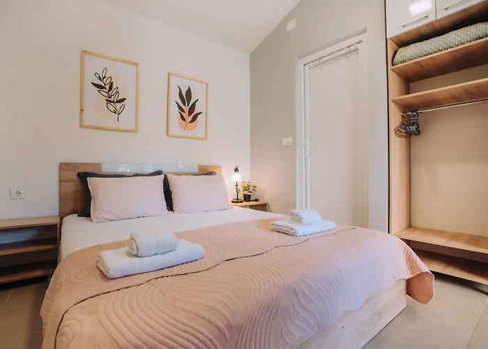 Damjan Apartments